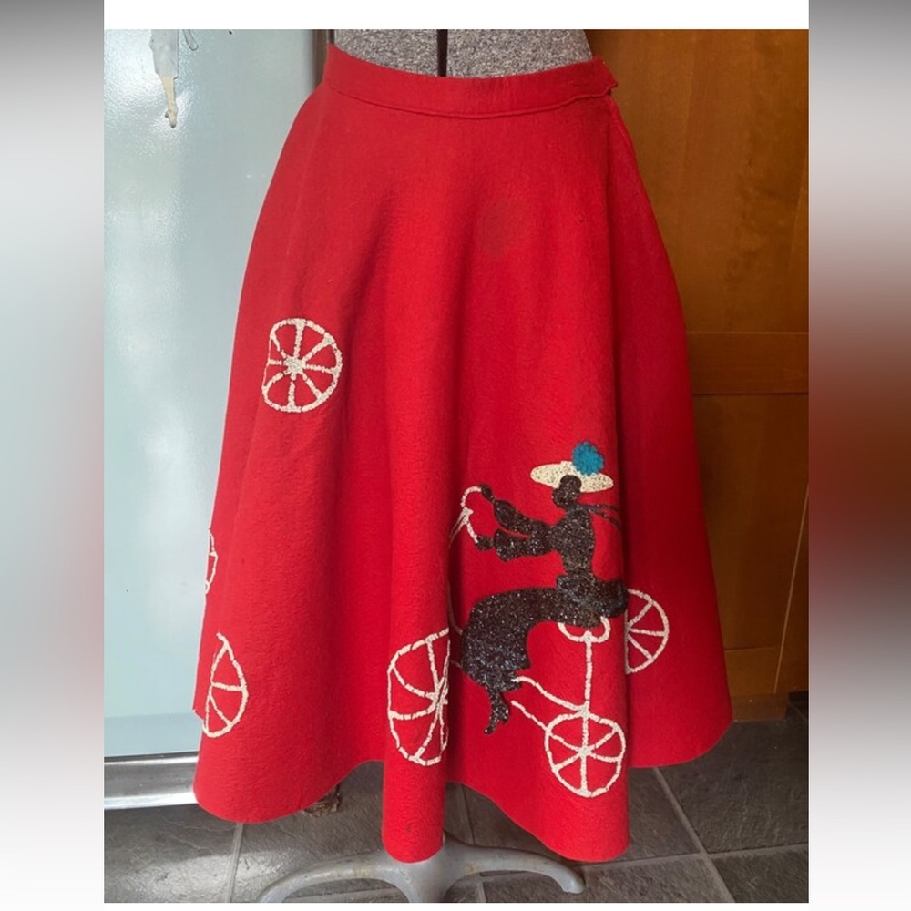 Vintage 1950s handmade felt circle skirt